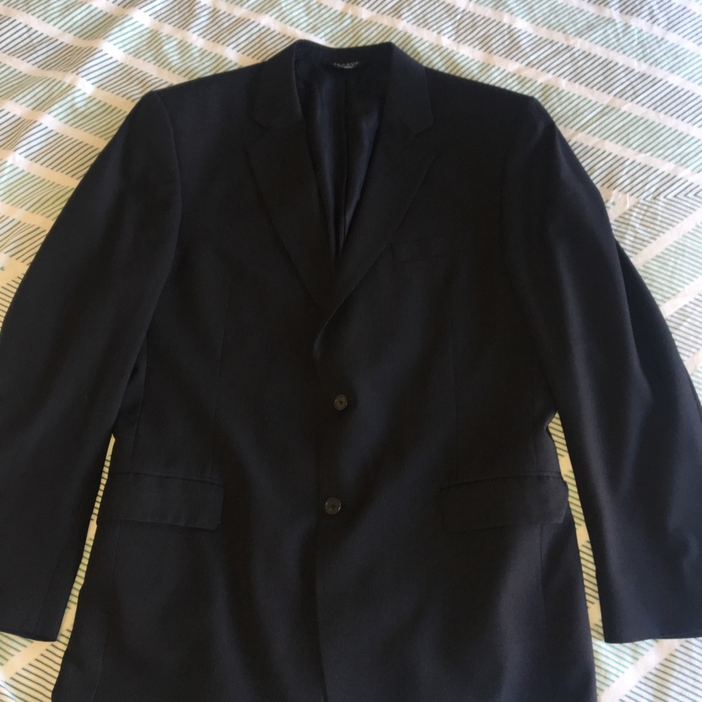 Jos A. Bank Men’s suit